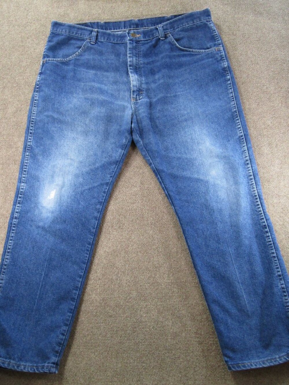 Wrangler Authentic Jeans Mens 40x29 Cotton Denim Med Wash 1000242